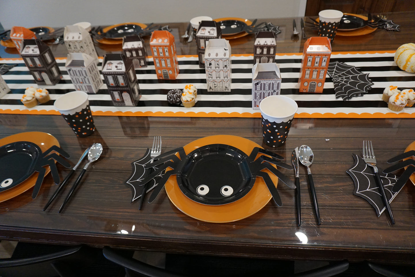 Halloween Party Well Box - Spiders